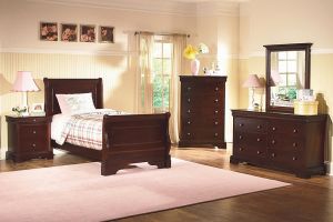 New Classic Versaille Sleigh 6 Piece Set (Headboard, Footboard, Rails, Dresser, Mirror, and Nightstand)